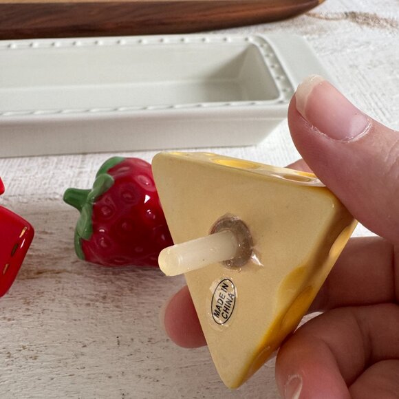 Nora Fleming Entertainment Lot - Picture 4 of 8